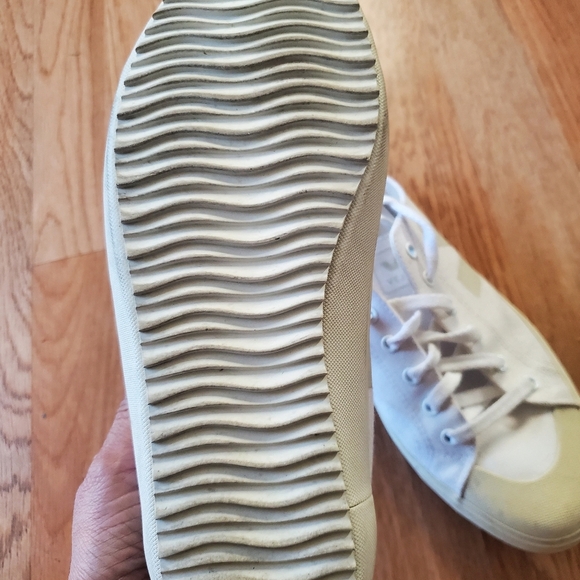 Veja White Low Top Womand Canvas Sneakers, Size 10 - Picture 7 of 11